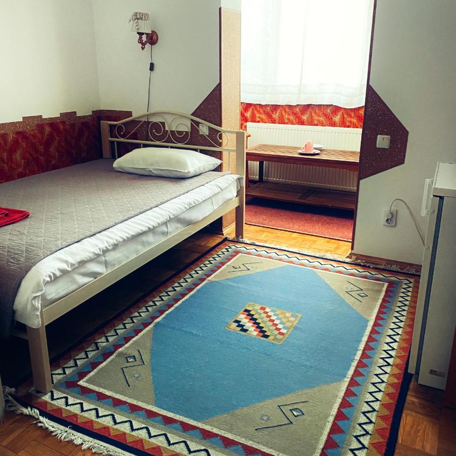Malvy Hotel Truskavets Eksteriør bilde