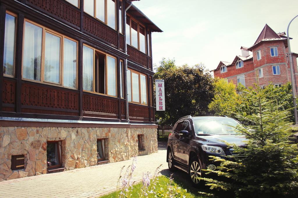 Malvy Hotel Truskavets Eksteriør bilde